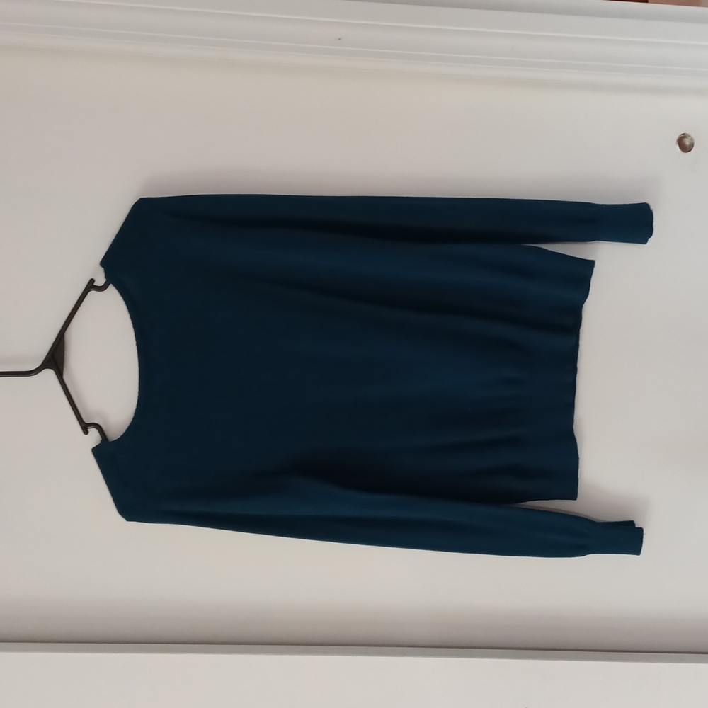 J.J. Basics Sweater - Picture 3 of 3